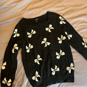 Torrid size 1 black bow sweater